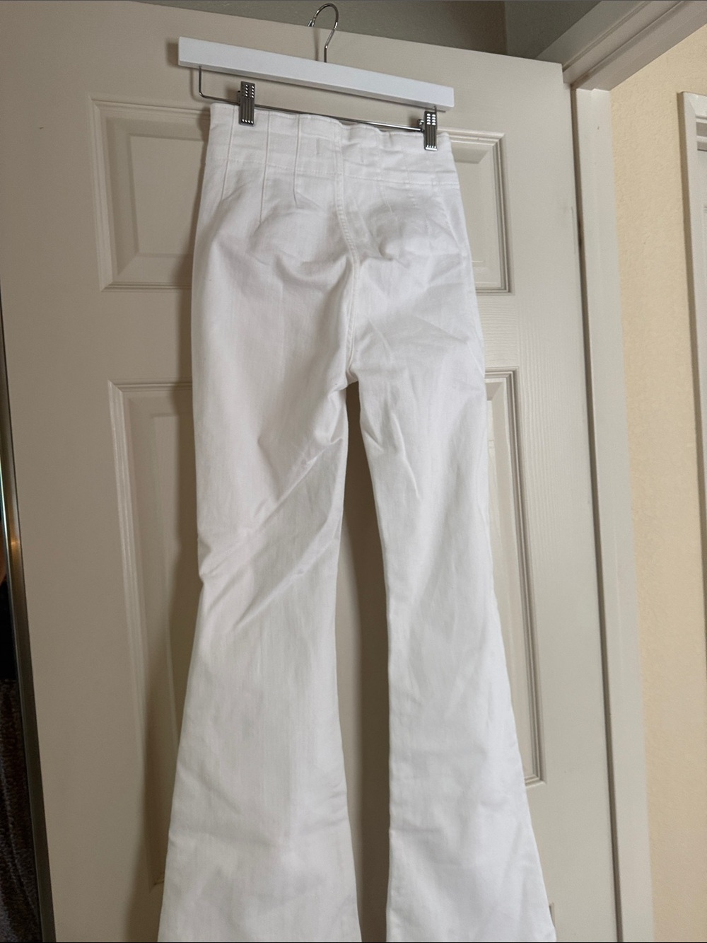 We The Free Jayde White High-Rise Flare Jeans - Picture 6 of 8